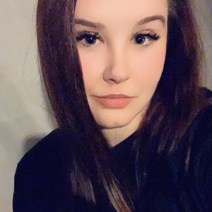 Meet your Posher, Melany